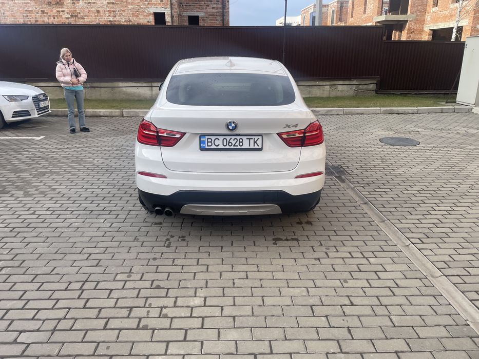 BMW X4 2.0 бензин
