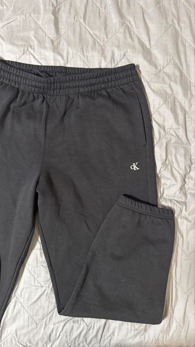 Нові штани Calvin Klein XL