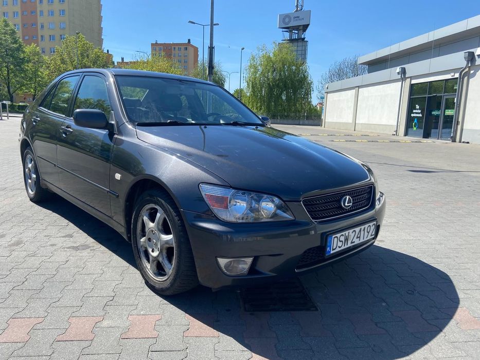 Lexus IS LEXUS IS 200 w bardzo bogatej wersji wyposażenia
