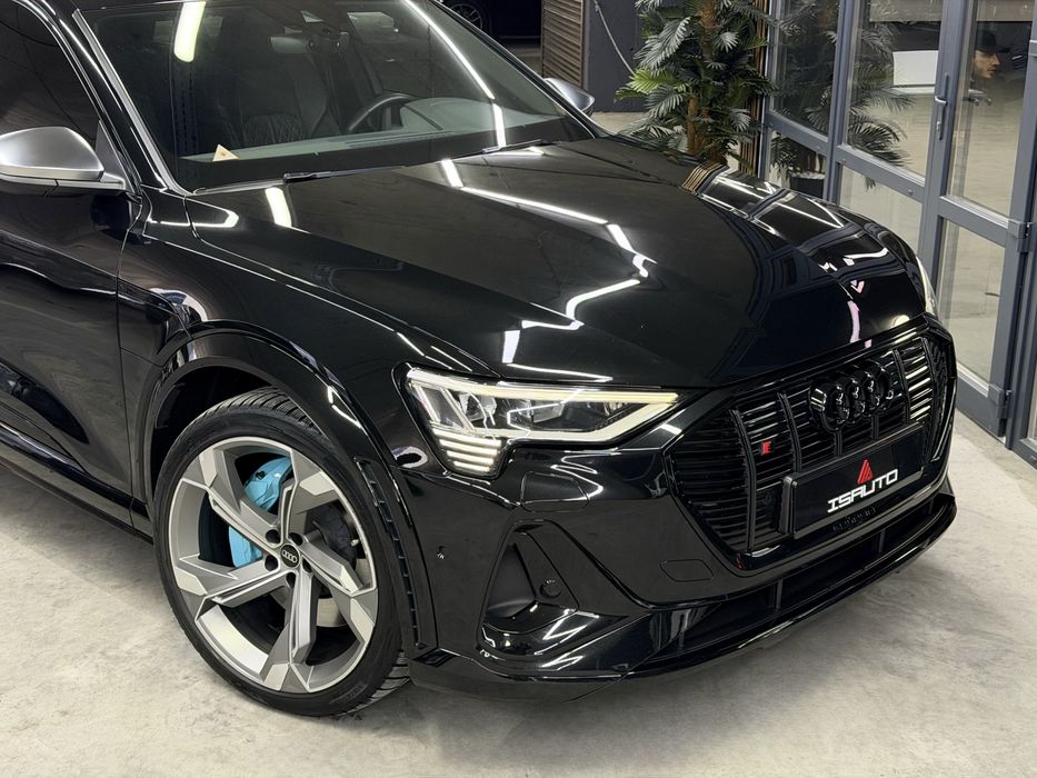 Audi E-tron S Quattro