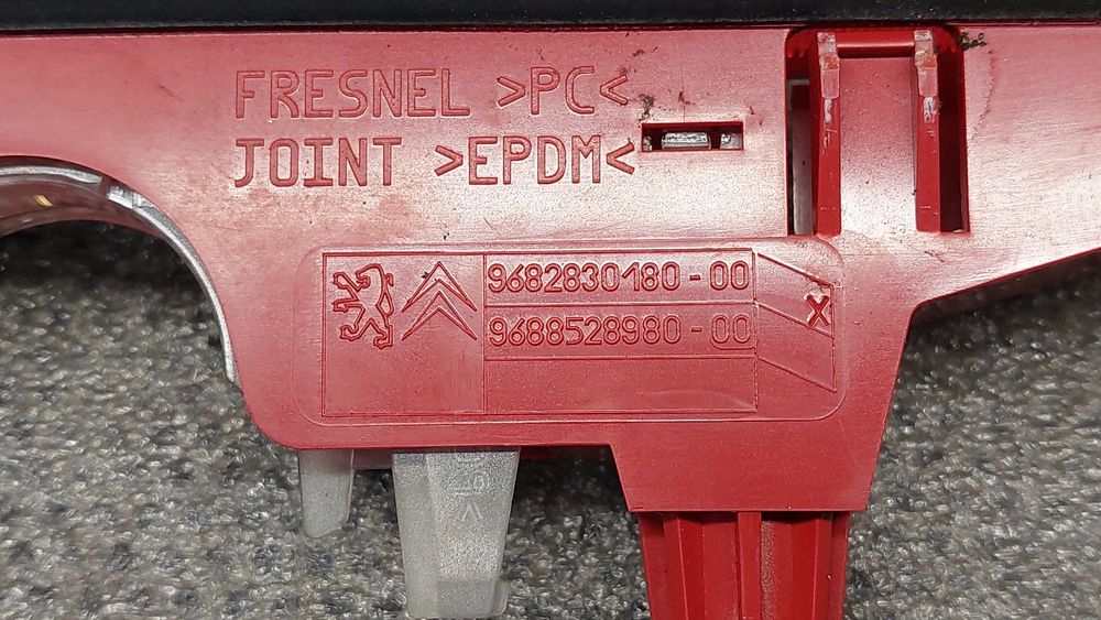 Luz stop adicional / 3º stop PEUGEOT Partner II