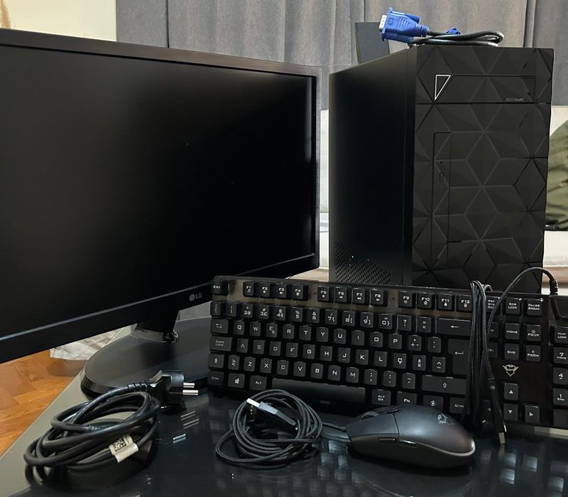 Vendo computador completo, pouco uso
