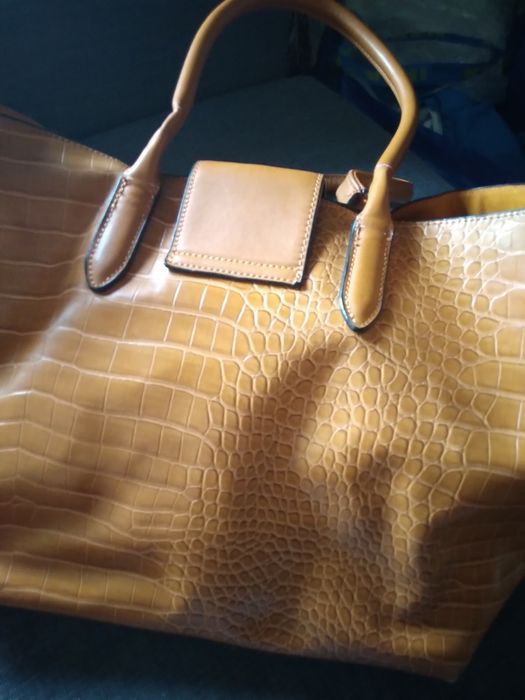 Mala nova com mala no interior mais pequeba