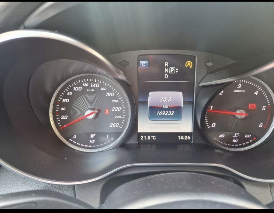 Mercedes-Benz AMG C 180D S205