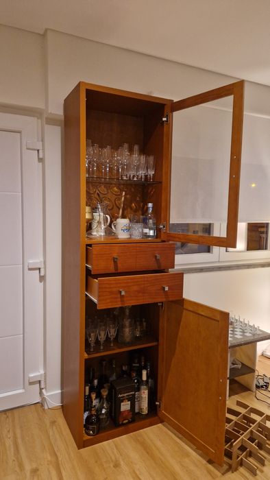 Louceiro madeira e vidro de qualidade