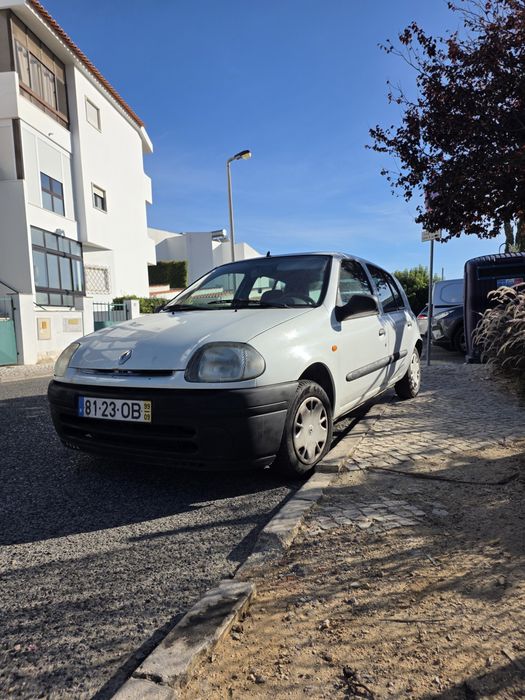 Renault clio 1.2 — photo 3