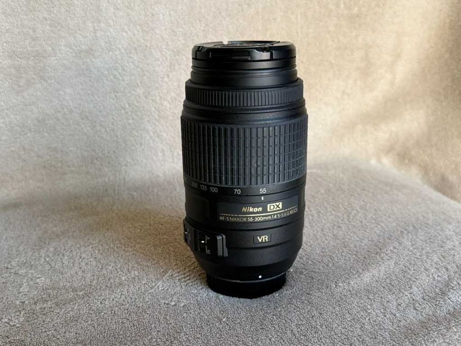 Nikon AF-S DX Nikkor 55-300mm f/4.5-5.6 G VR
