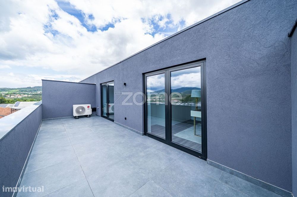 Apartamento T3 duplex novo com elevador e garagem em Ponte de Lima