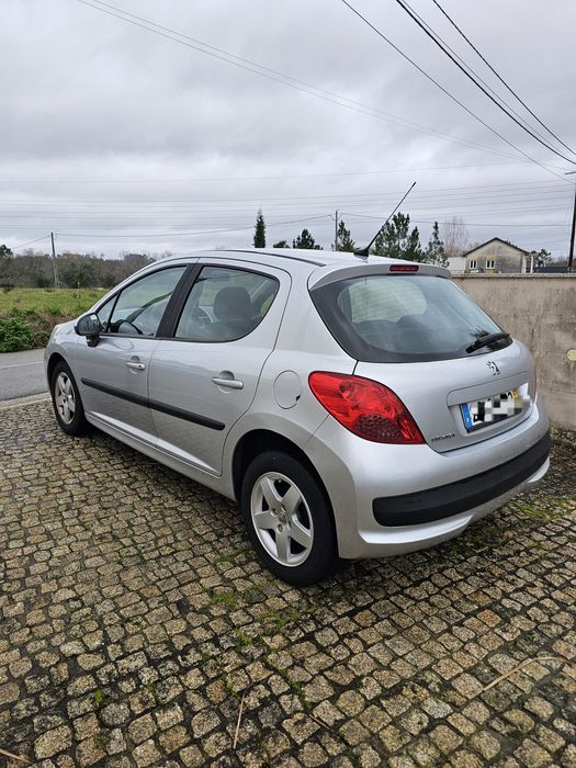 Peugeot 207 1.4i