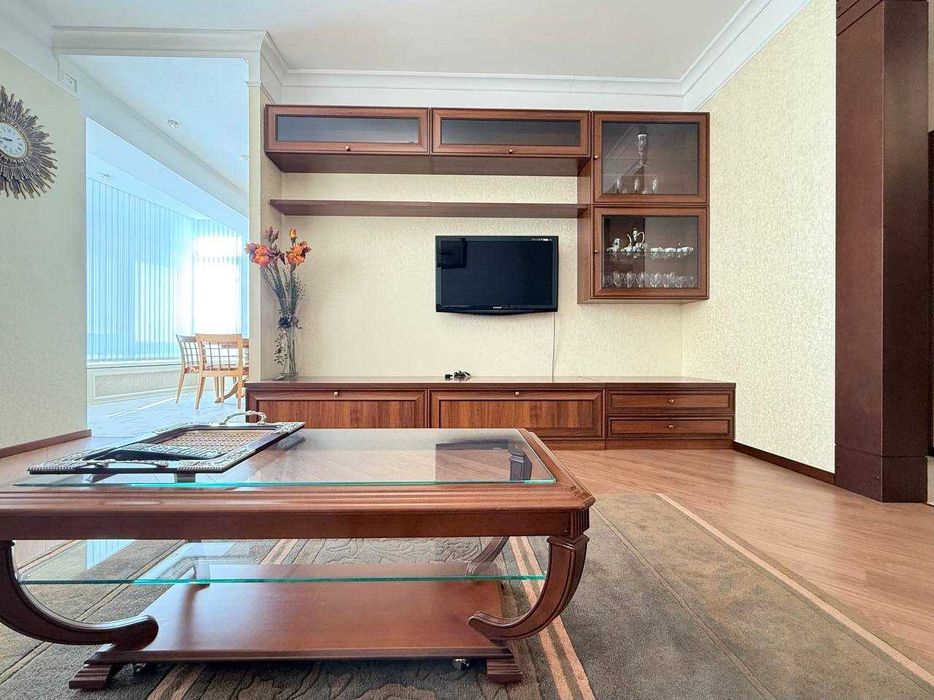 Apartment in Kyiv, Chorna hora, Zvirynets - View 2