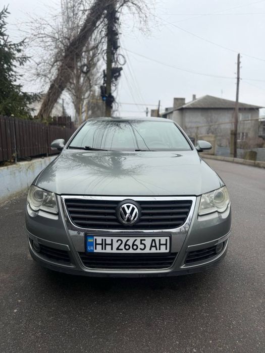 Volkswagen Passat 2006 2.0TDI DSG (140 k.c.)