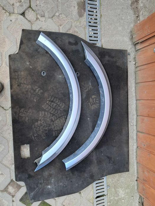 Listwy tylnego blotnika mercedes ml w164 AMG