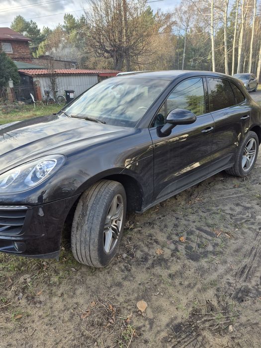 Porshe maccan s 2014