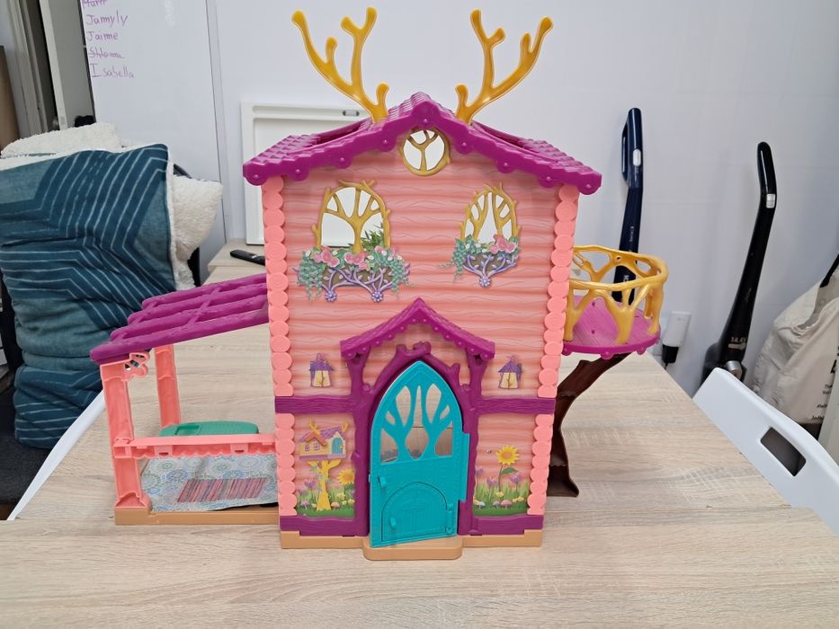 Casas Enchantimals