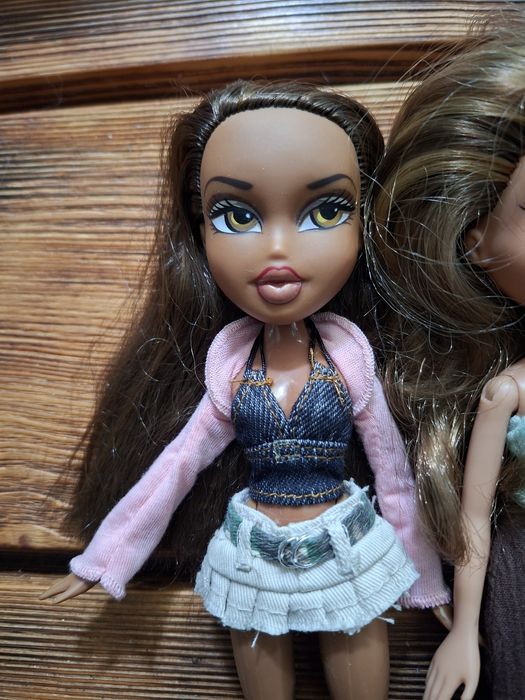 Вінтажні ляльки Bratz з власної колекції