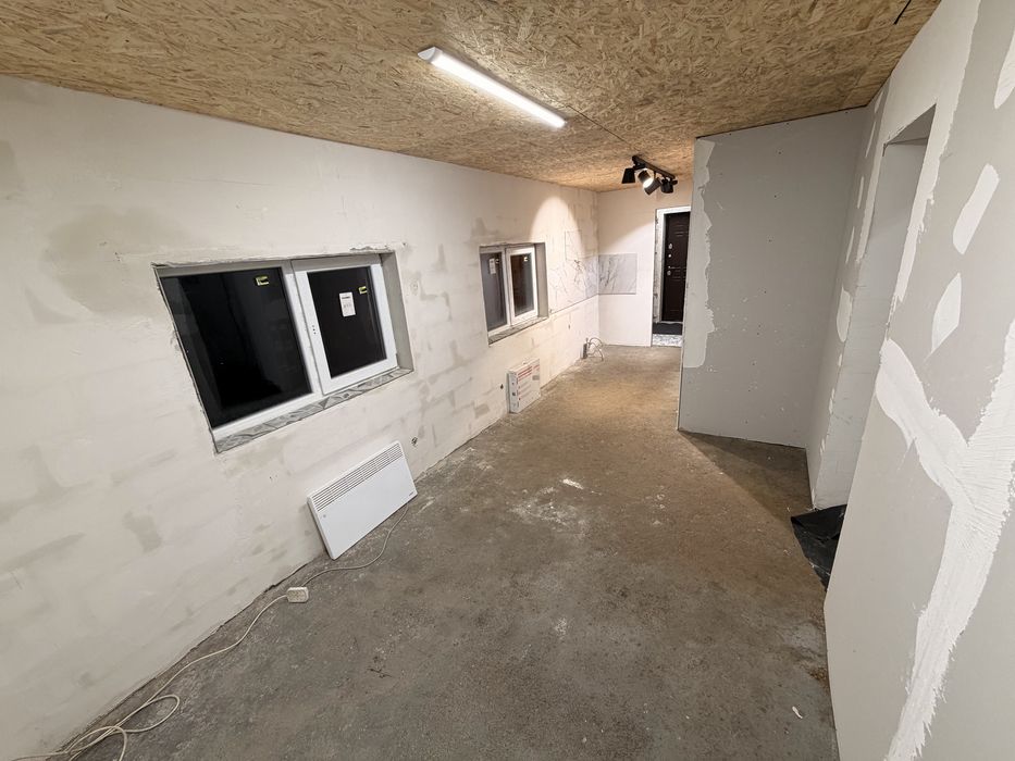 Продам частину будинку 34м2, з окремим подвірʼям.