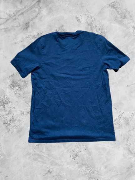 Футболка Adidas.