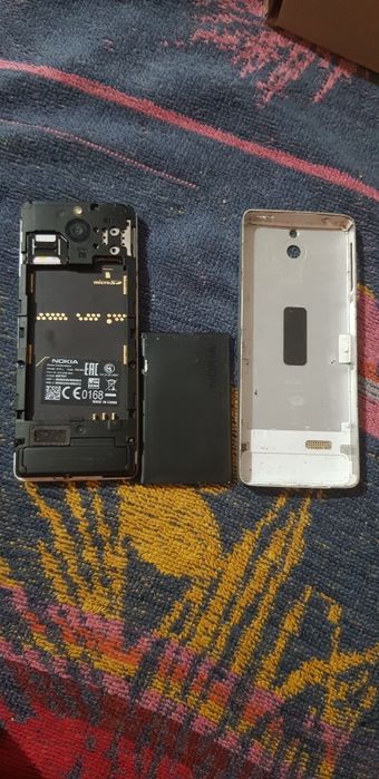 Продам Nokia 515