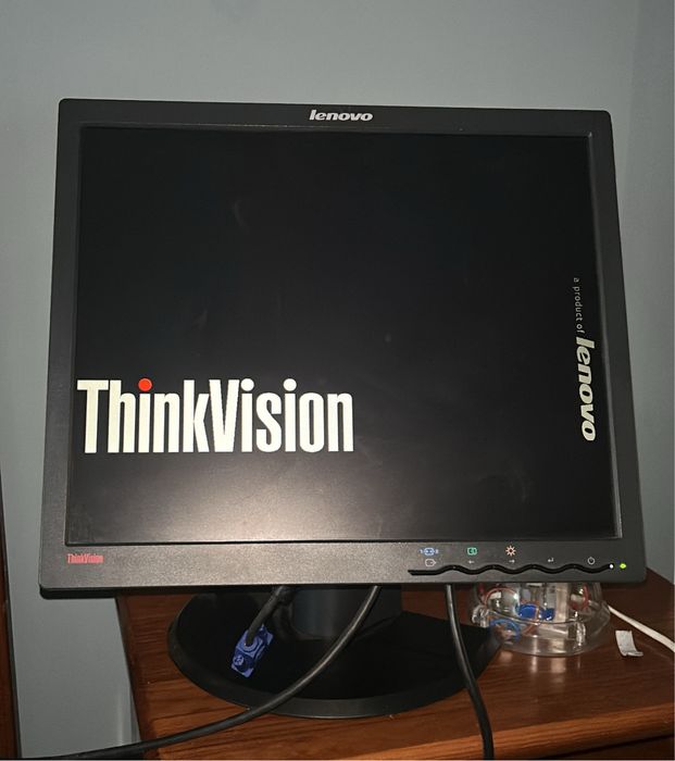 Monitor Lenovo ThinkVision