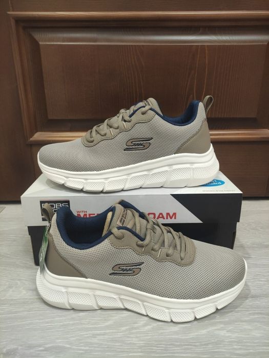 Original Skechers men's 43 розмір 28 см і 42 розмір 27 см