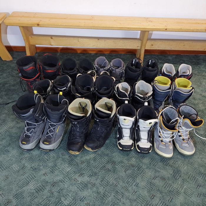 Deski,  buty snowboardowe.