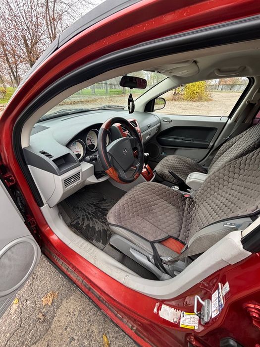 Автомобіль DODGE