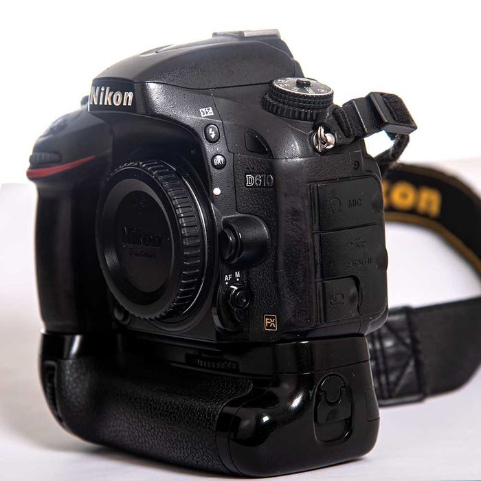 Nikon D610 Body + Battery Grip