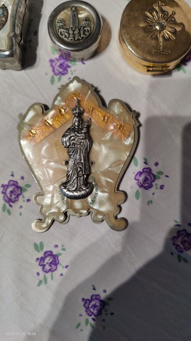 Peças religiosas de coleção