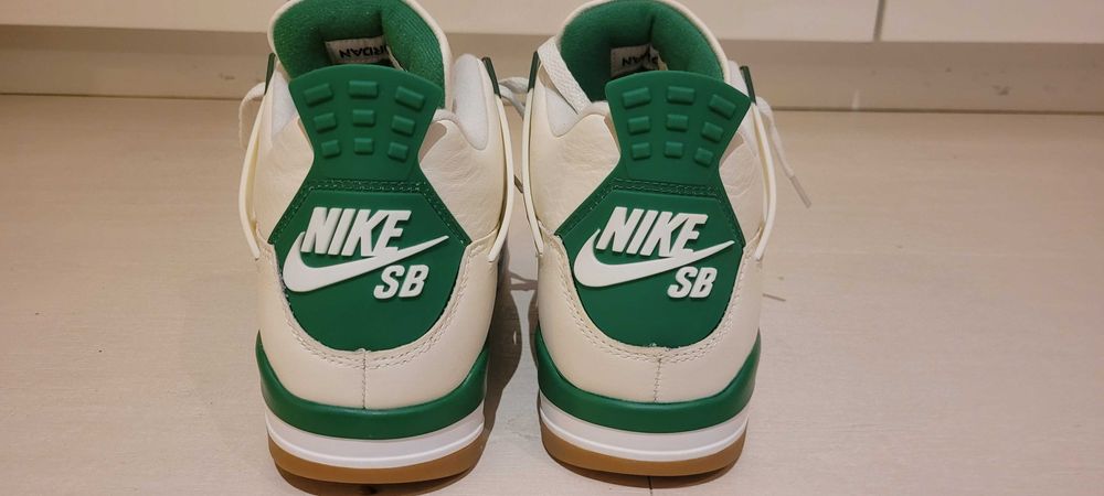 Nike SB x Air Jordan 4 Pine Green