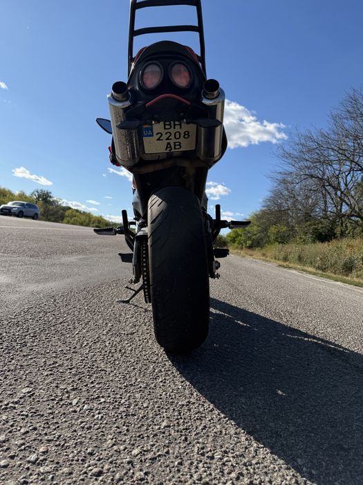 Поодам Suzuki gsr 600