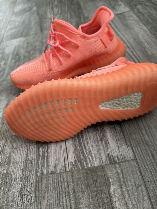 Кросівки adidas yeezy boost (не оринінал)