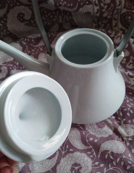 Bule de Chá com Asa Metal Suite Spal