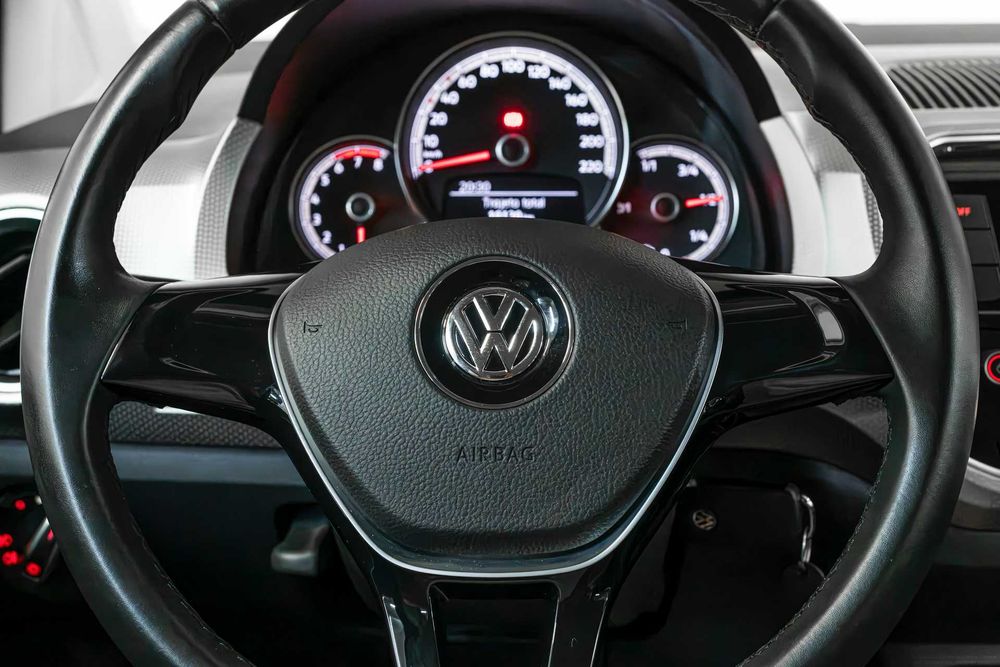 CARRO NACIONAL, 10.000 KMS