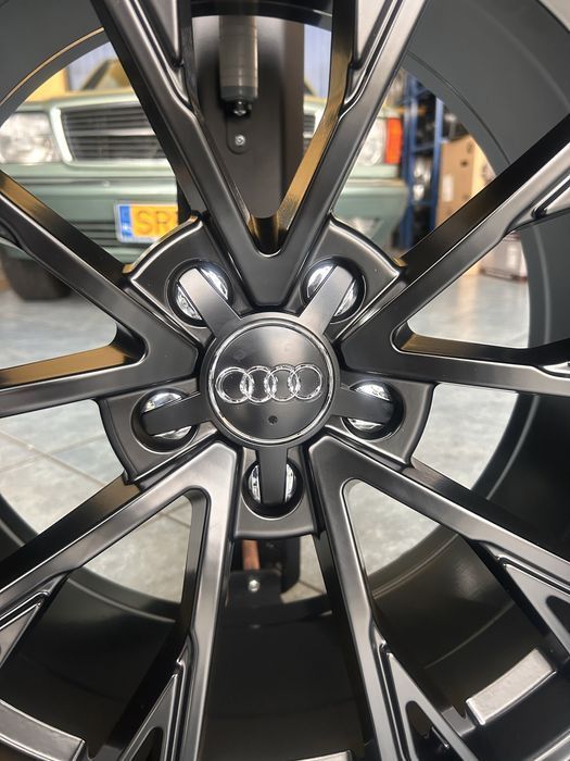 Nowe felgi aluminiowe Audi 19 cali czarny mat