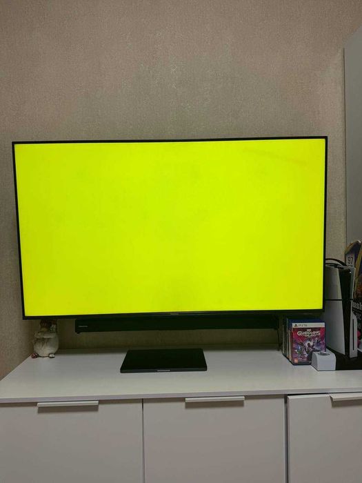 Продам телевізор Hisense 55U7KQ (55”, Mini-LED, 120Hz, 4K)
