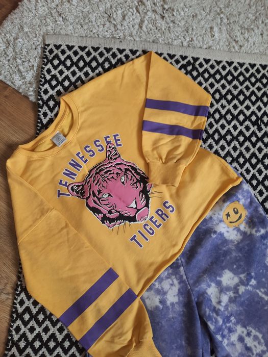 Komplet rozm.140 bluza plus spodnie shein