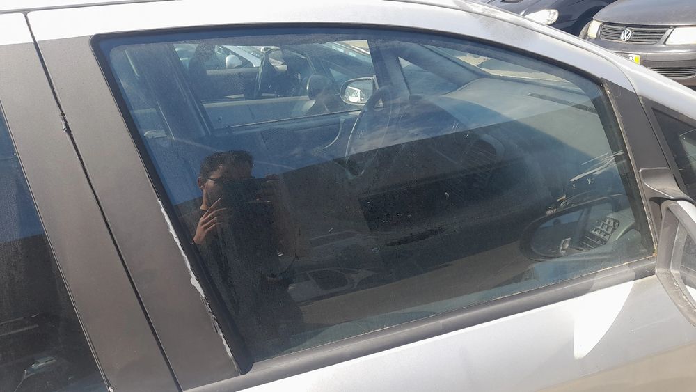 Vidro porta frente direita OPEL Zafira A (F75_)