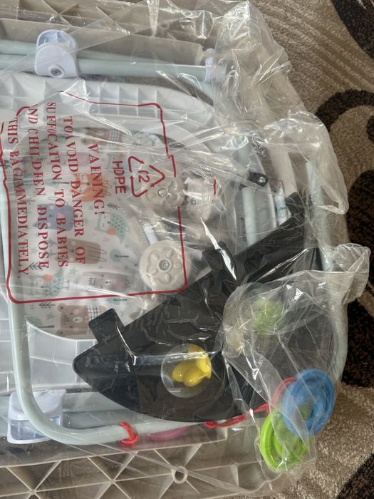 Продаю нові дитячі  ходунки