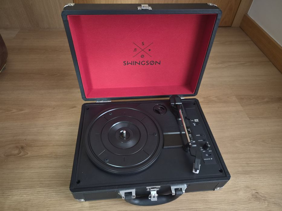 Gira discos( Para peças) NÃO FUNCIONA O SOM.