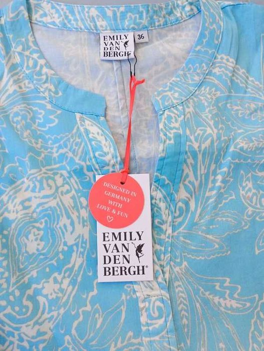 blusa Emily van den bergh com mandalas