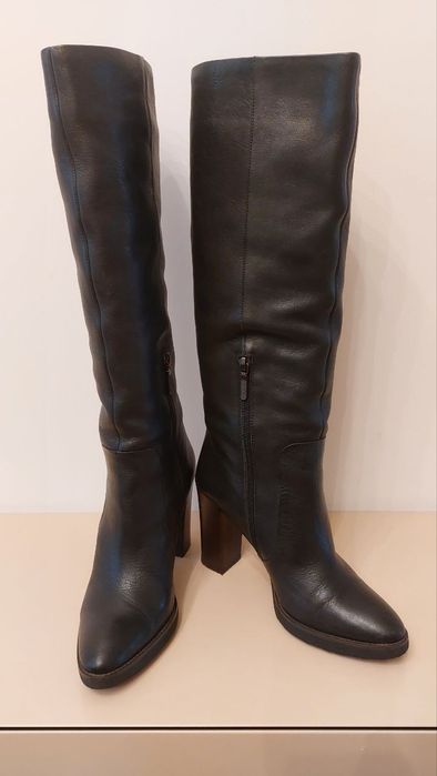 Продам демисезонные  сапоги