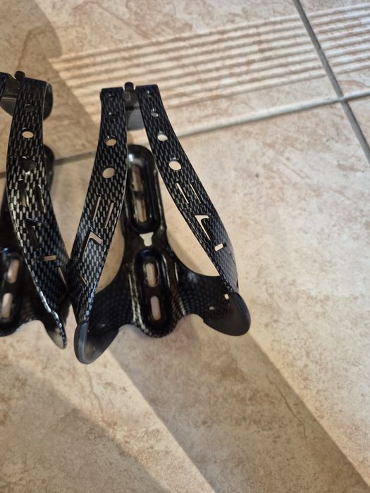 Koszyki ma bidon Elite