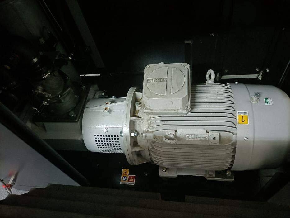 Compressor ar variador ELGI EG22Kw com secador refrigeração (30Hp)