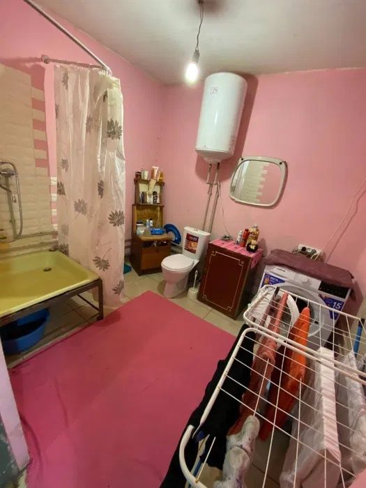 Продам дом возле ставка пос.Ясное