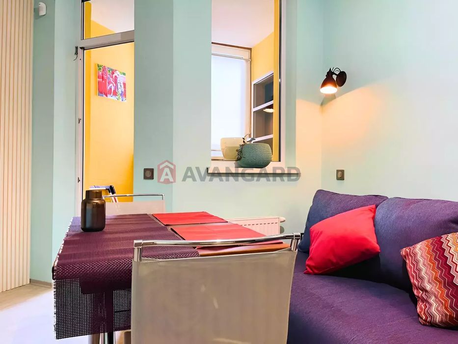 Продаж квартири з дизайнерським ремонтом у ЖК “4 Сезони” біля метро