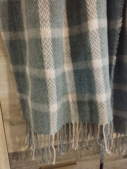 Szary zimowy szalik damski Sinsay 190 x 65