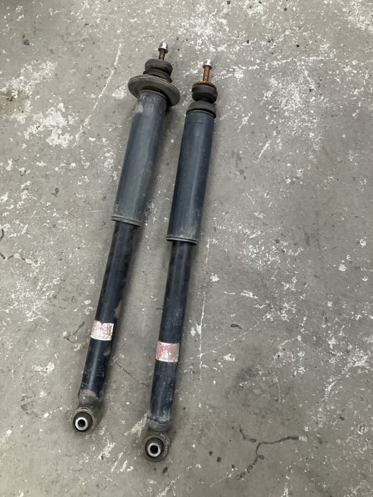 Honda Civic VIII 8 hybrid - amortyzator tył sedan komplet