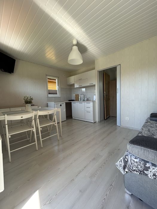 Domki nad morzem , noclegi , parking,plac zabaw,,Milka Ustka