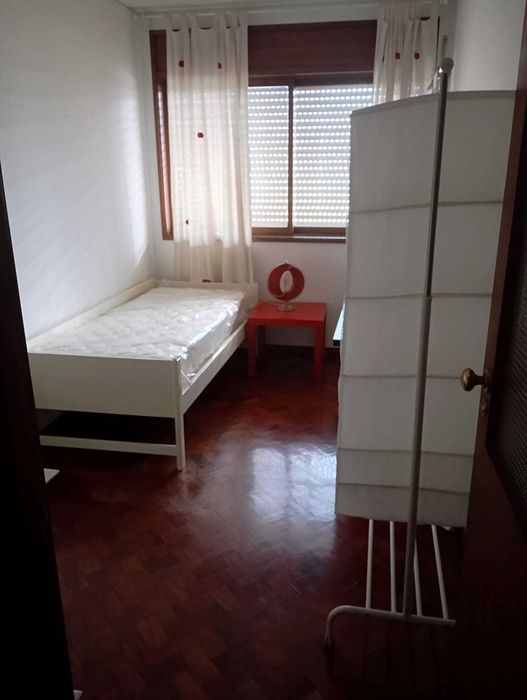 Arrendamento de apartamento T5, no Porto