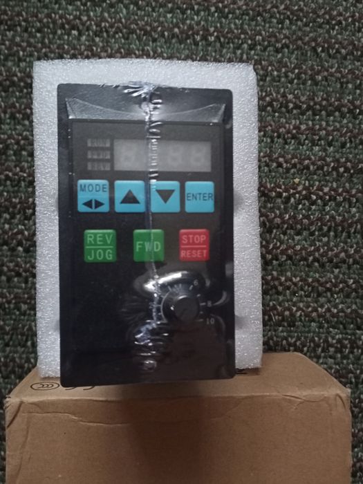 Частотник інвертор преобразователь частоты инвертор перетворювач 1.5кВ